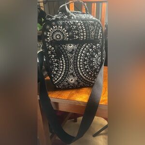 Vera Bradley Insulated Lunch Bag Black White Floral Crossbody Zip